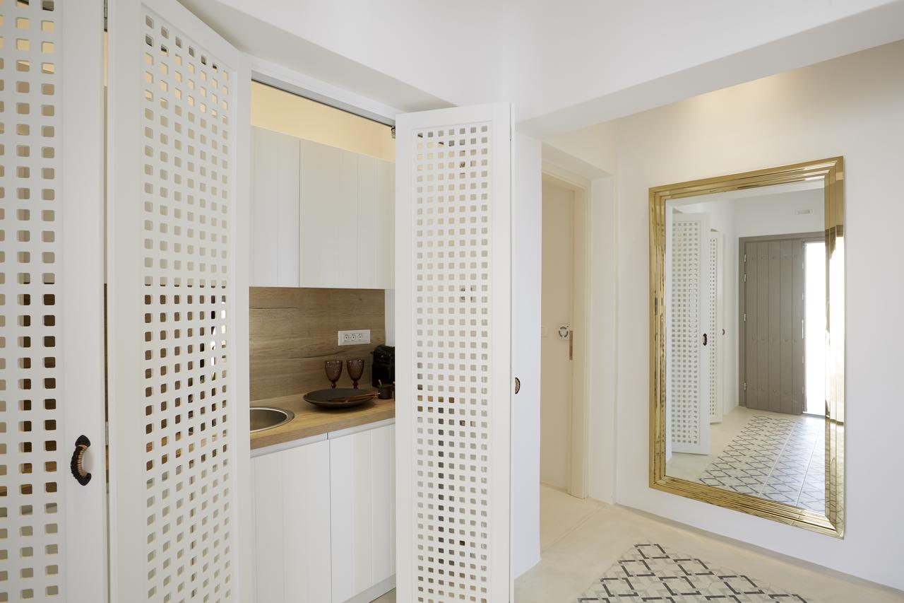 White & Co. La Torre Suites Pýrgos Cameră foto